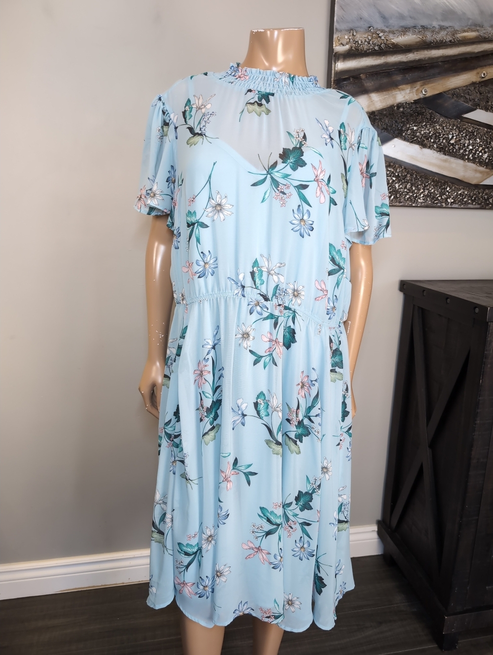 Torrid Blue Floral Chiffon Spring Dress Smocked Neck Flutter Sleeve Size 3 / 3X - Picture 3 of 16